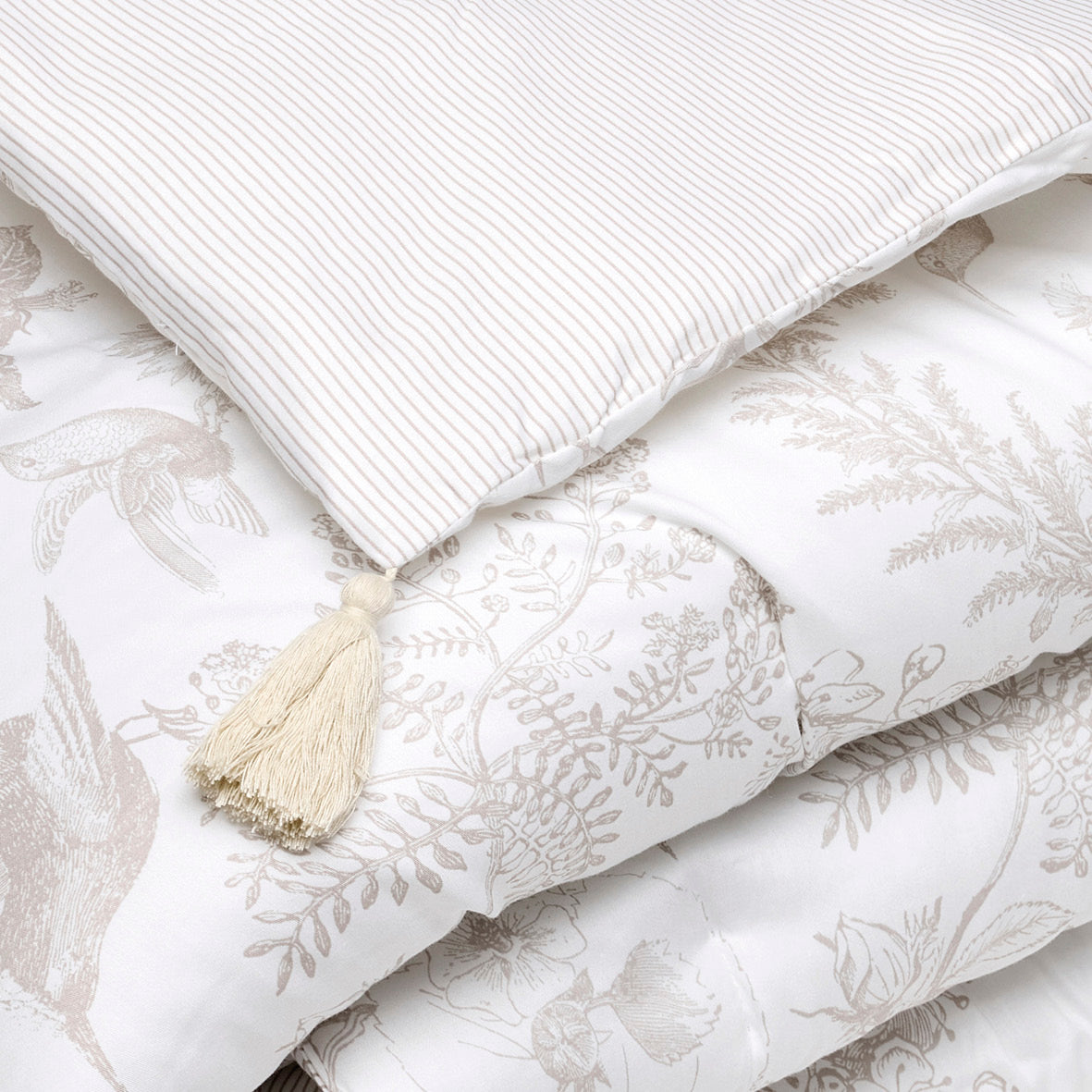 Édredon avec glands Colibri floral