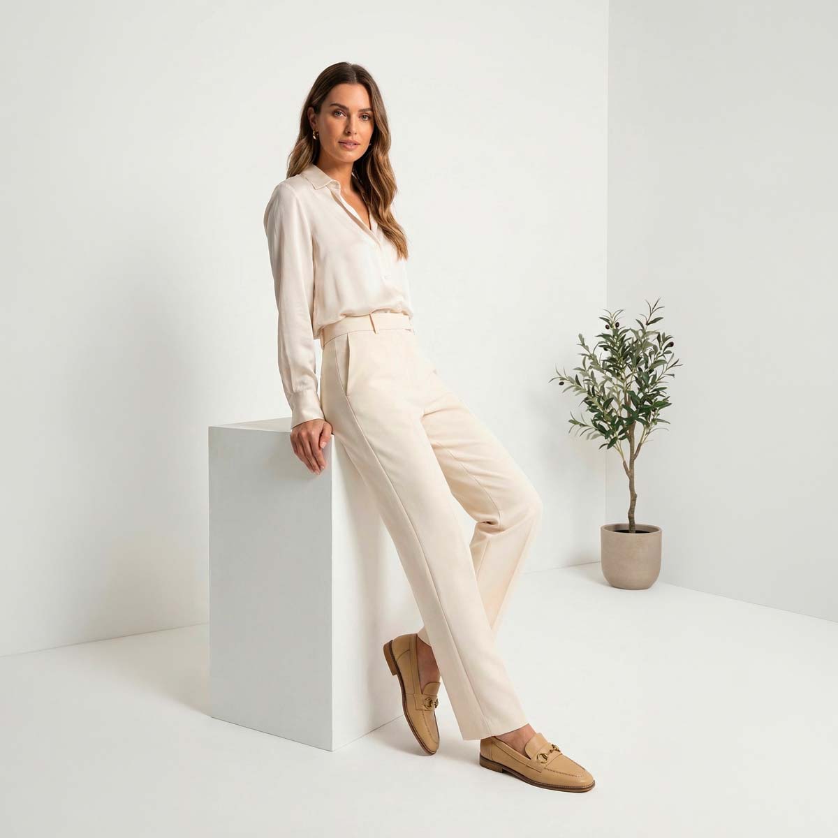 Calyra - Beige