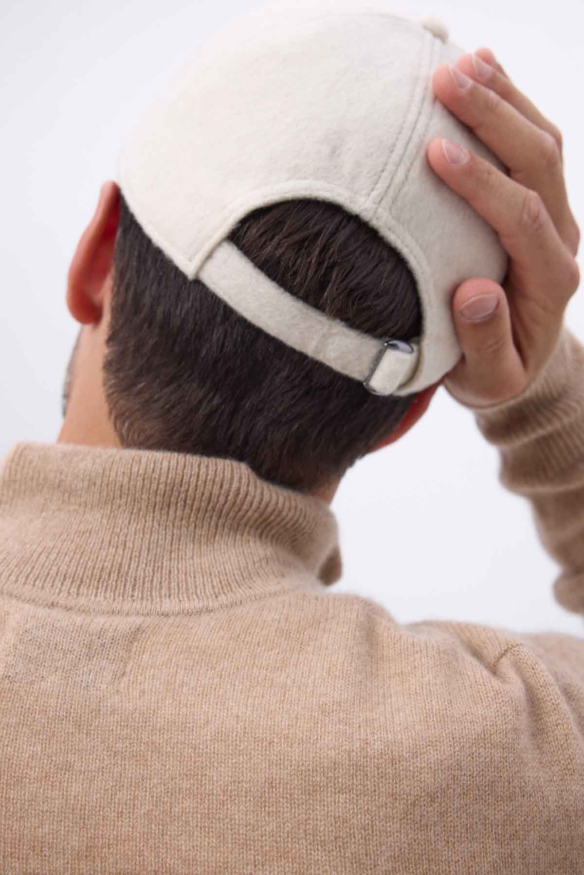 Capcwmh beige