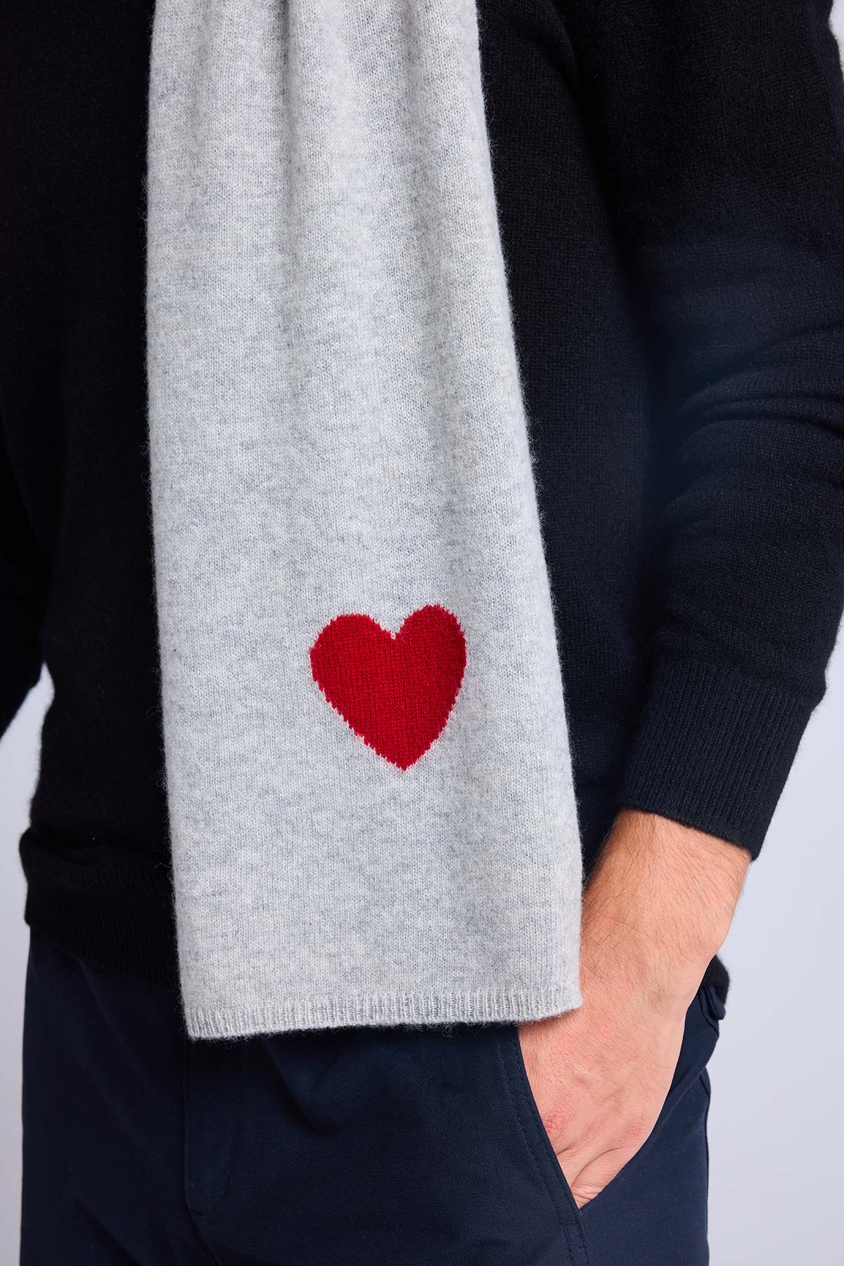 Echarpe gris clair rouge