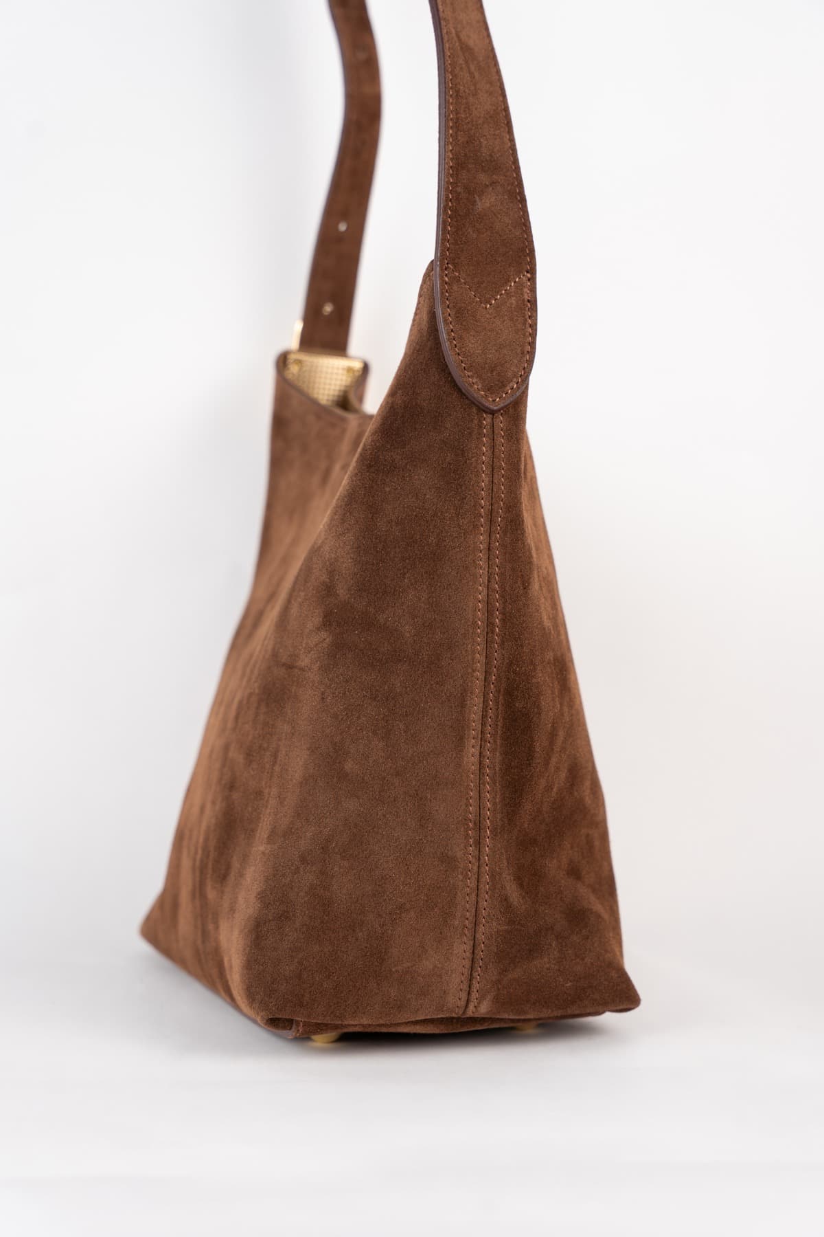 Lok Suede