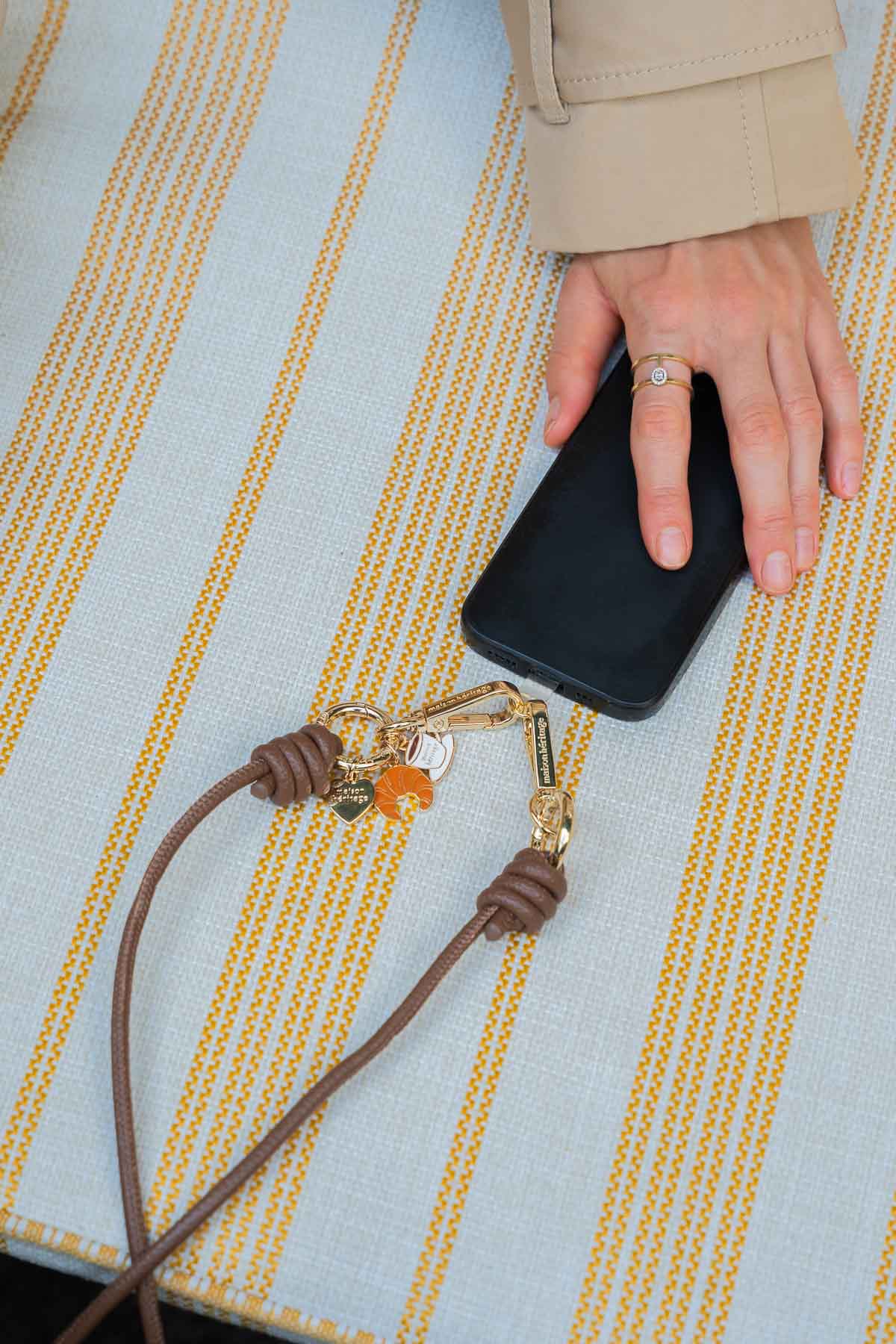 Corde pour téléphone - Isen Croissant Camel