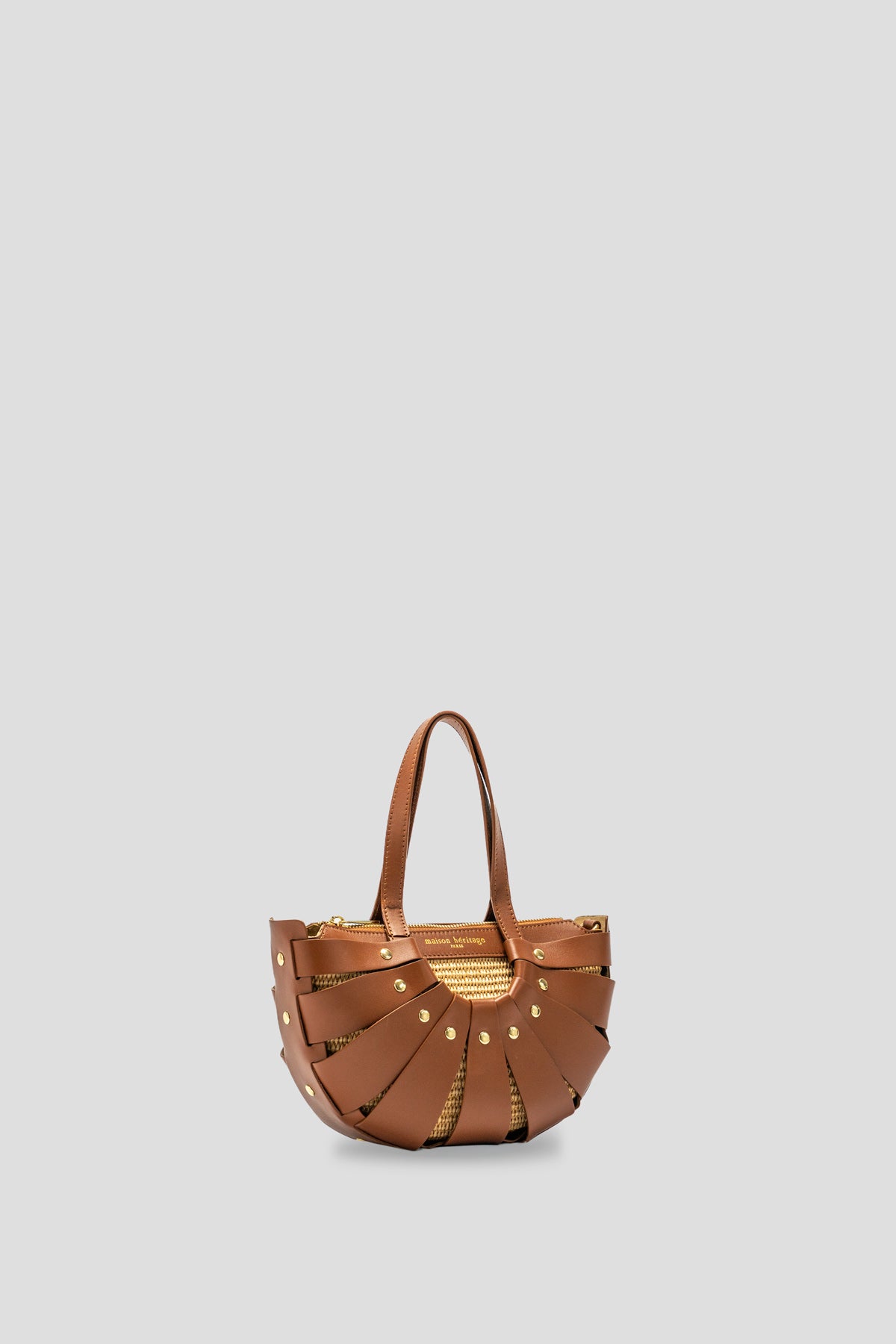 SAC A MAIN - AKI