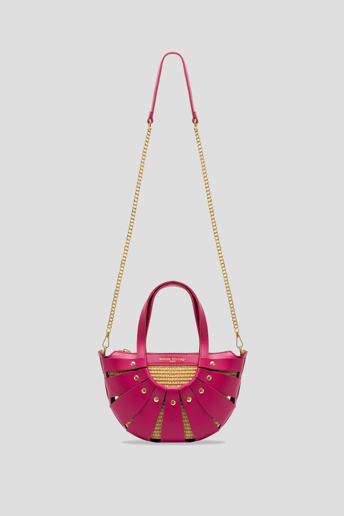 SAC A MAIN - AKI
