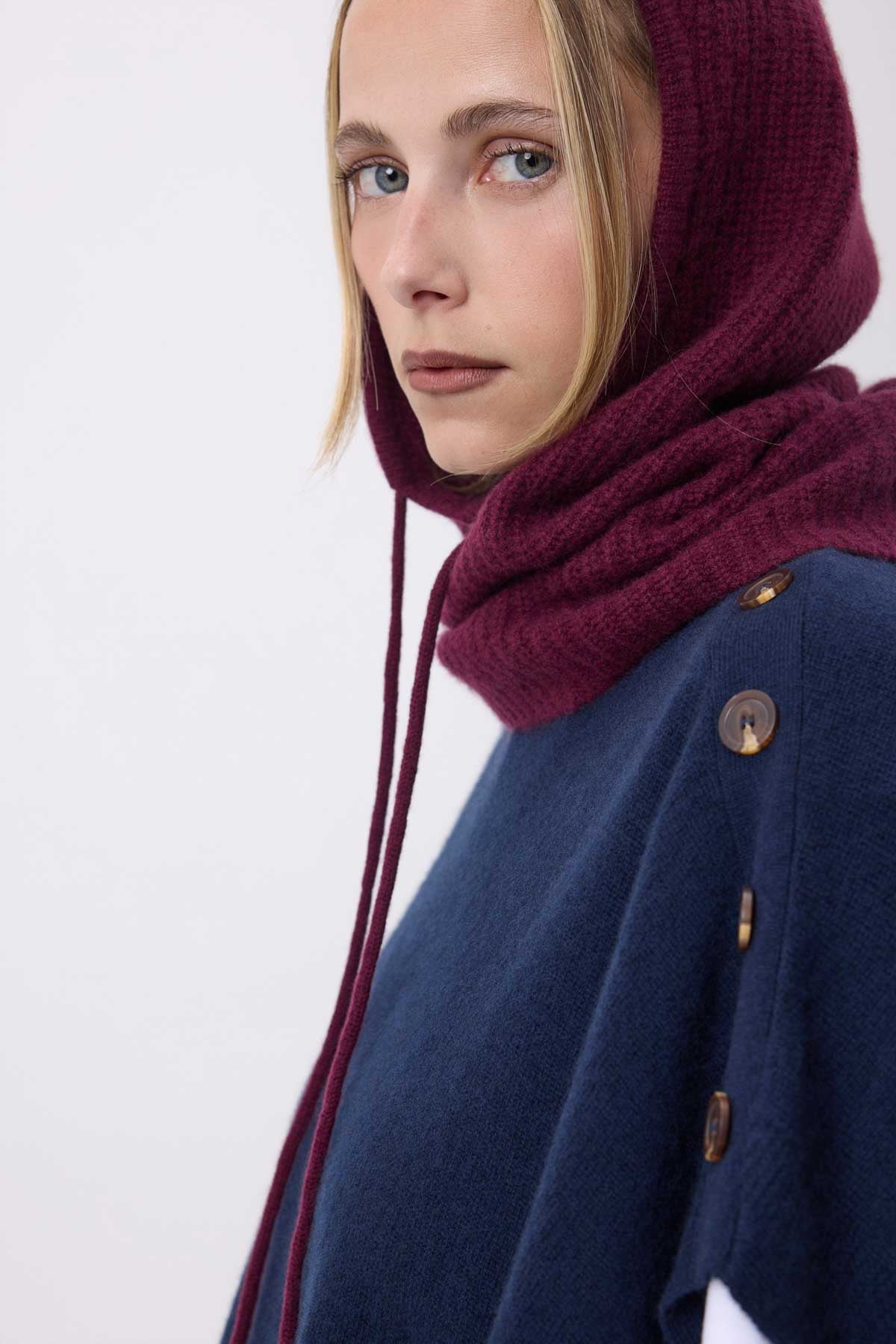 Tessa lie de vin