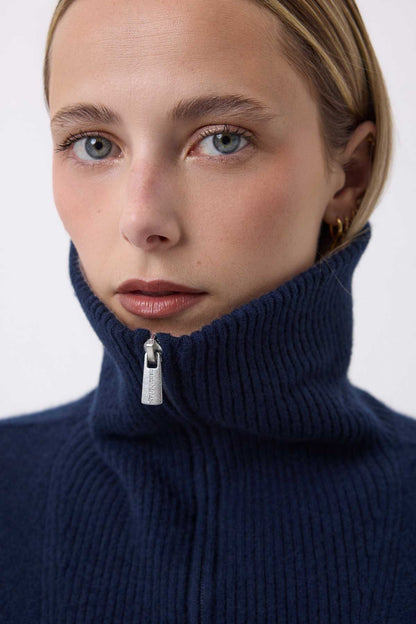 Ashka bleu marine