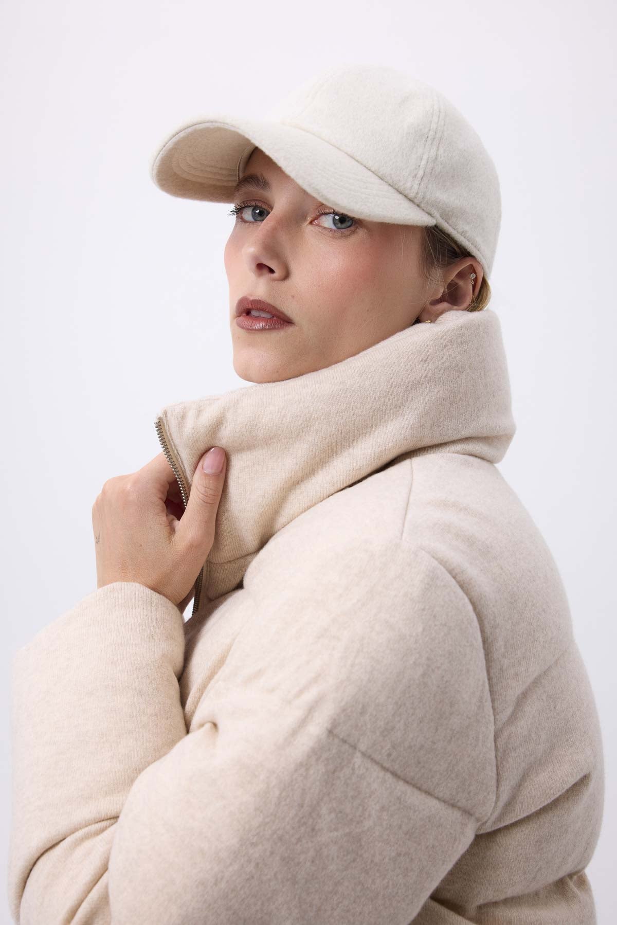 Capcwmh beige