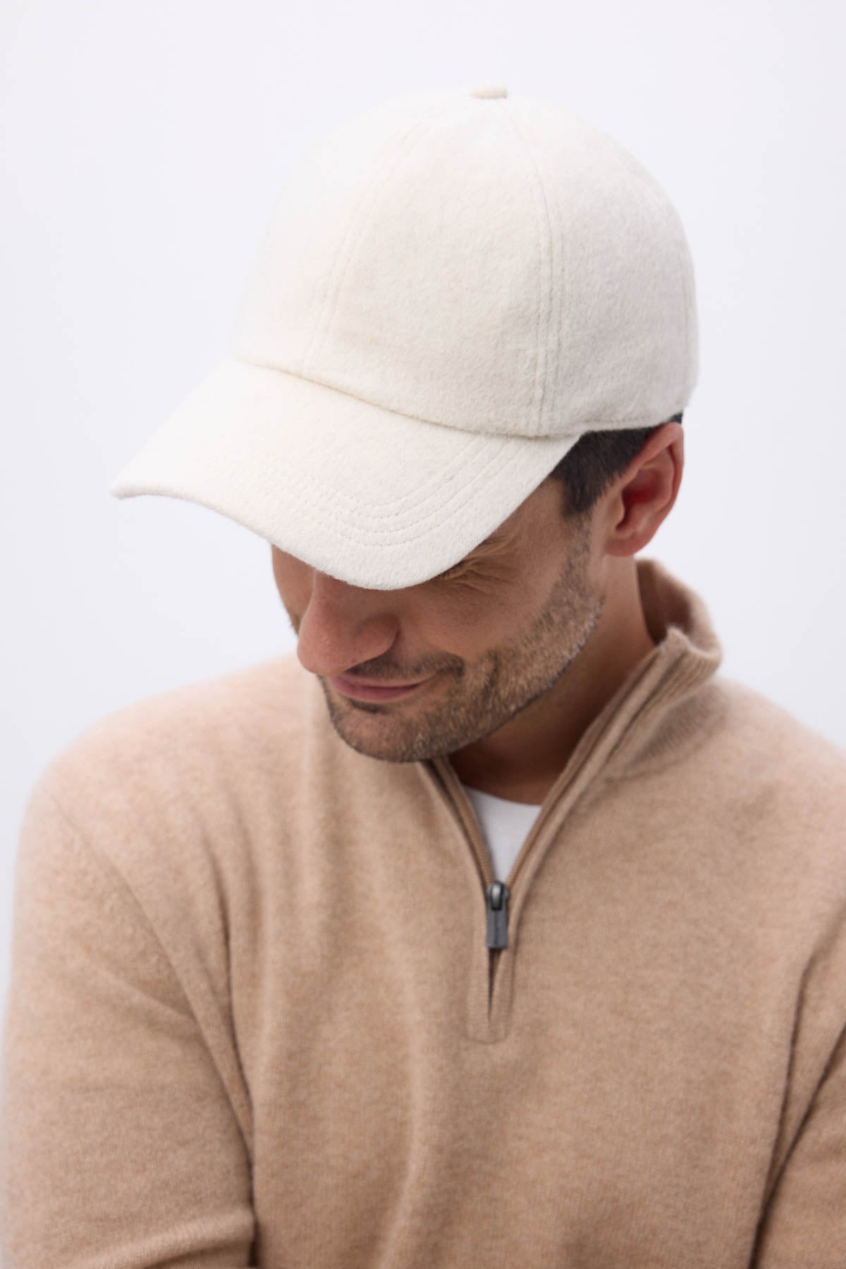 Capcwmh beige