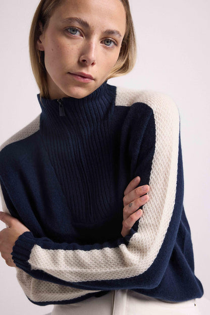 Caroline marine blanc