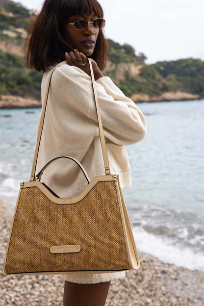 Cassis Beige