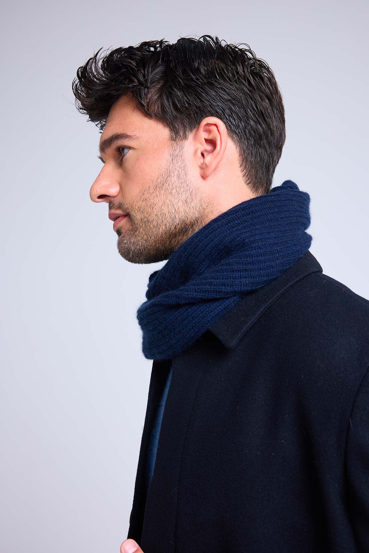 Col bleu marine