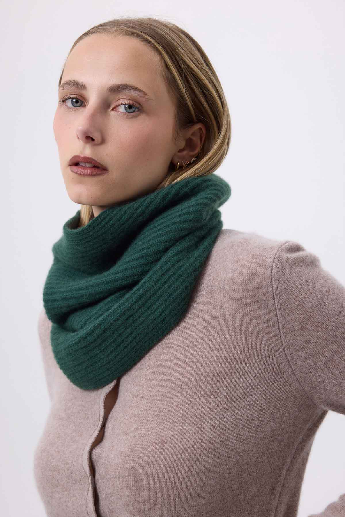 Col vert bouteille