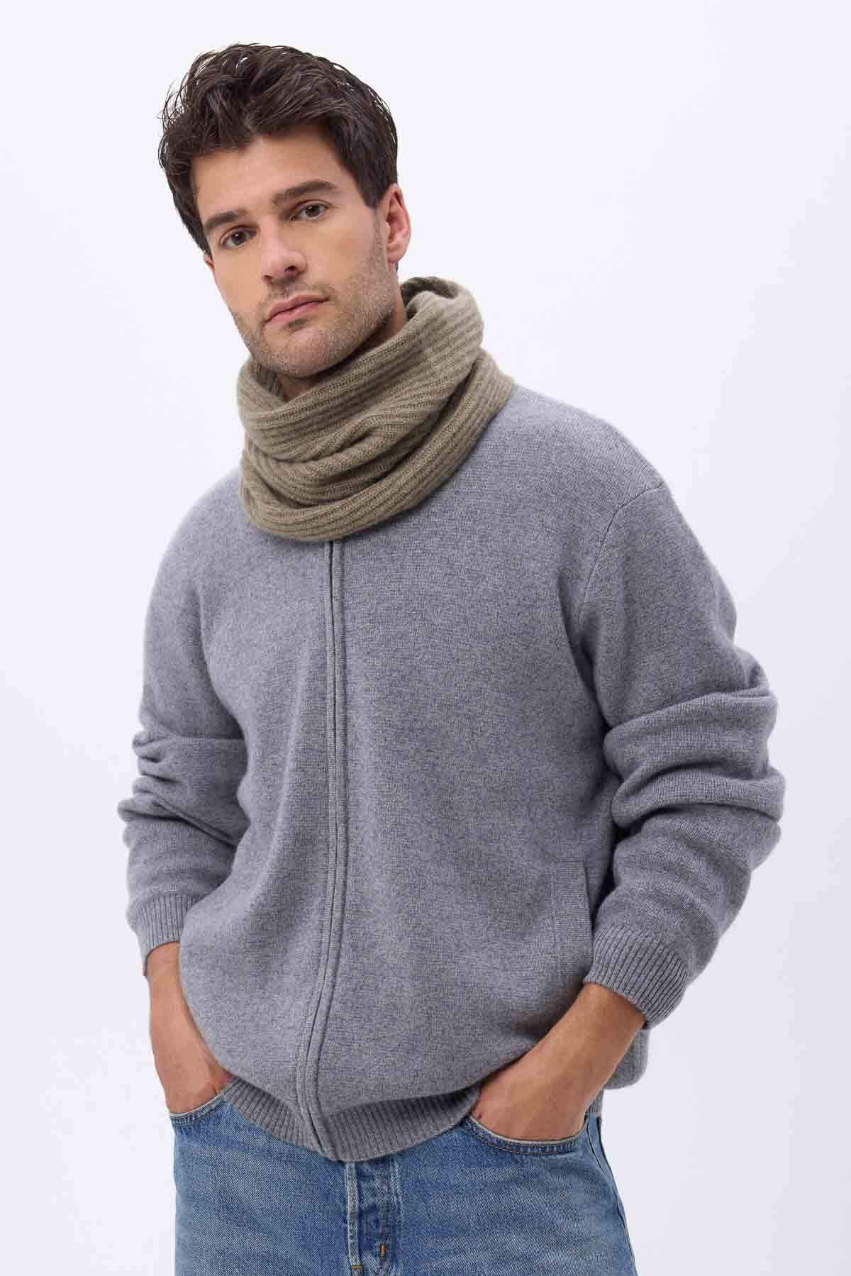 Col vert khaki