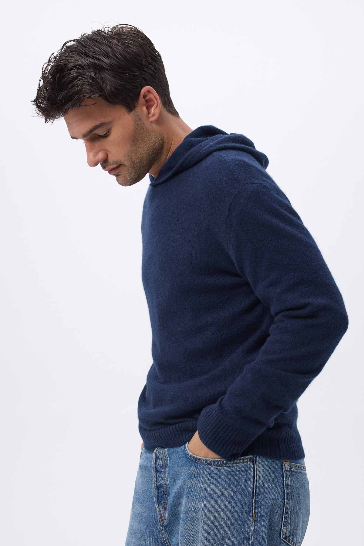 Ethan bleu marine