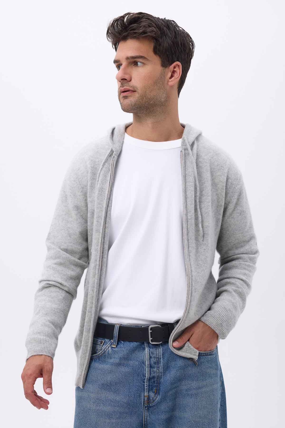 Hugo gris clair