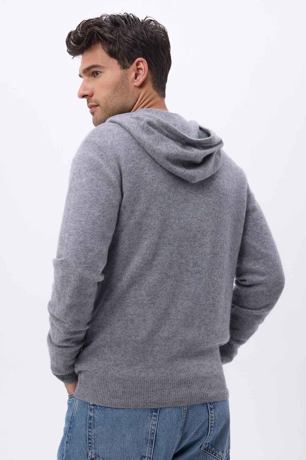 Hugo gris foncé