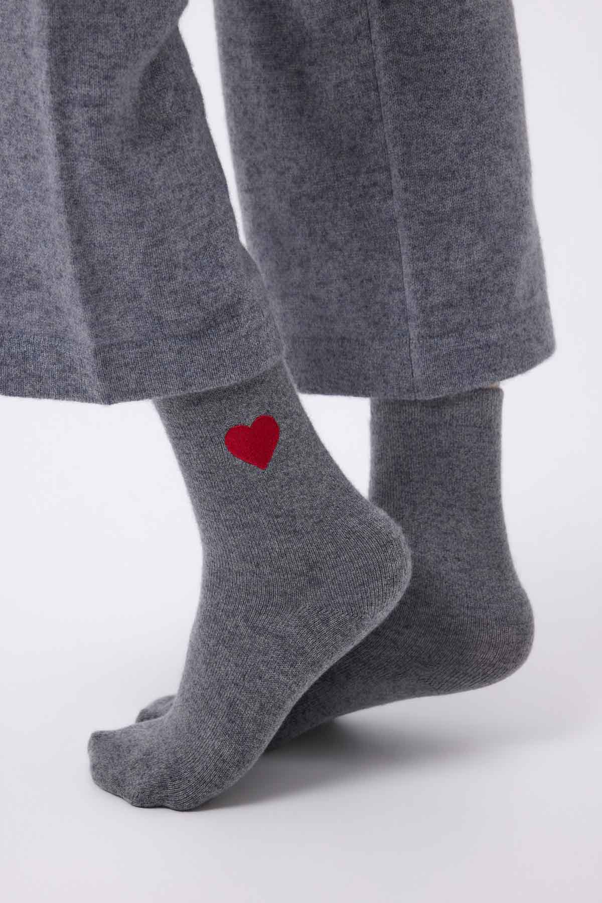 Love gris foncé