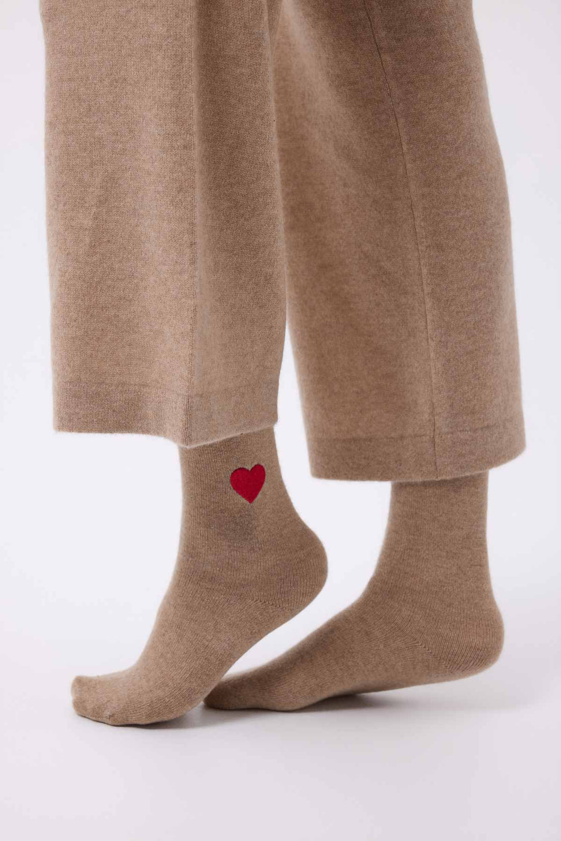 Love beige creme