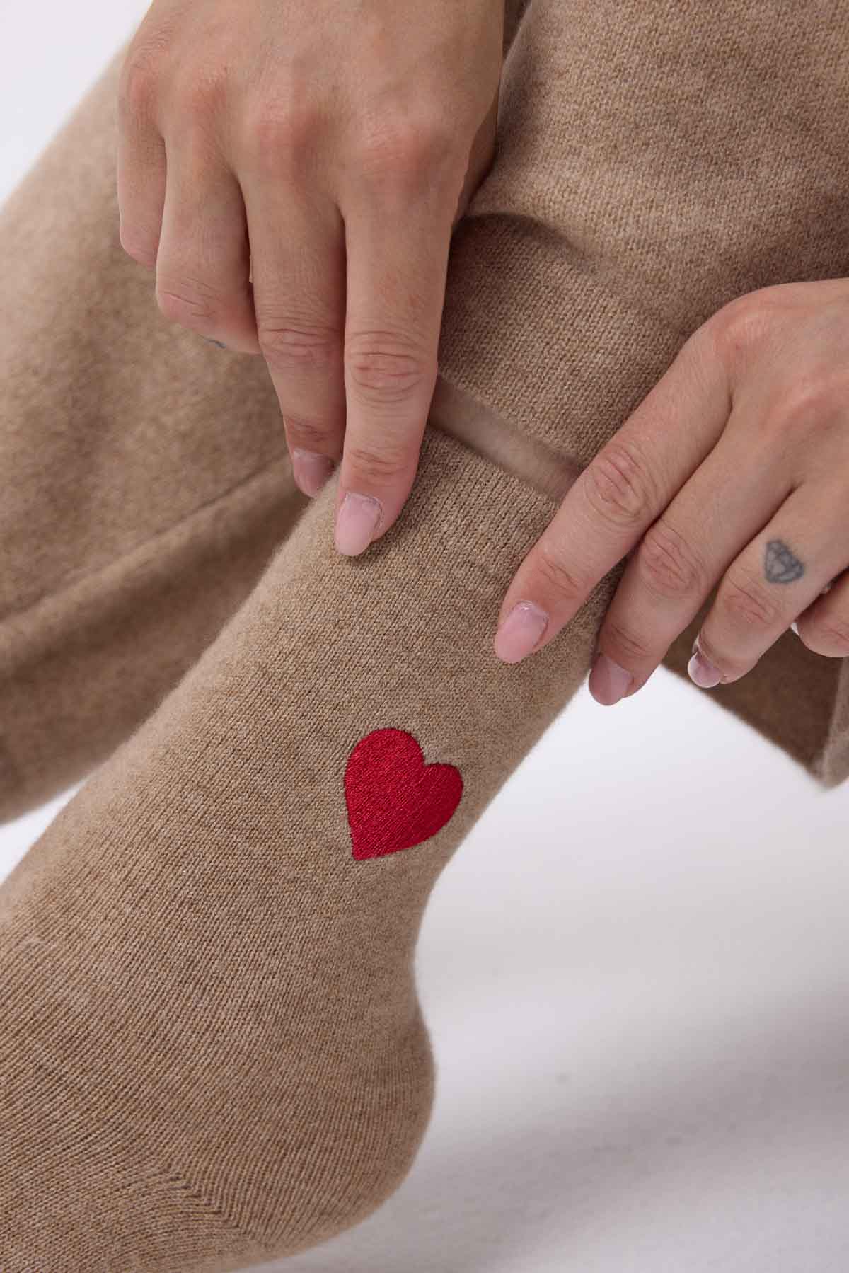 Love beige creme