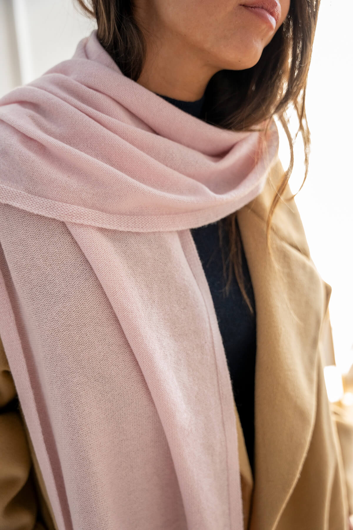 Echarpe rose perle