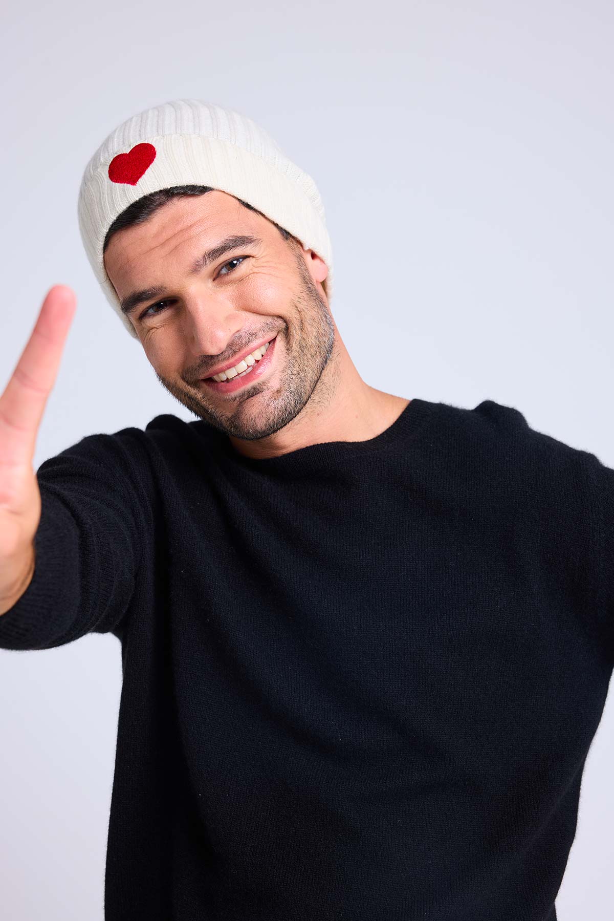 Bonnet blanc rouge