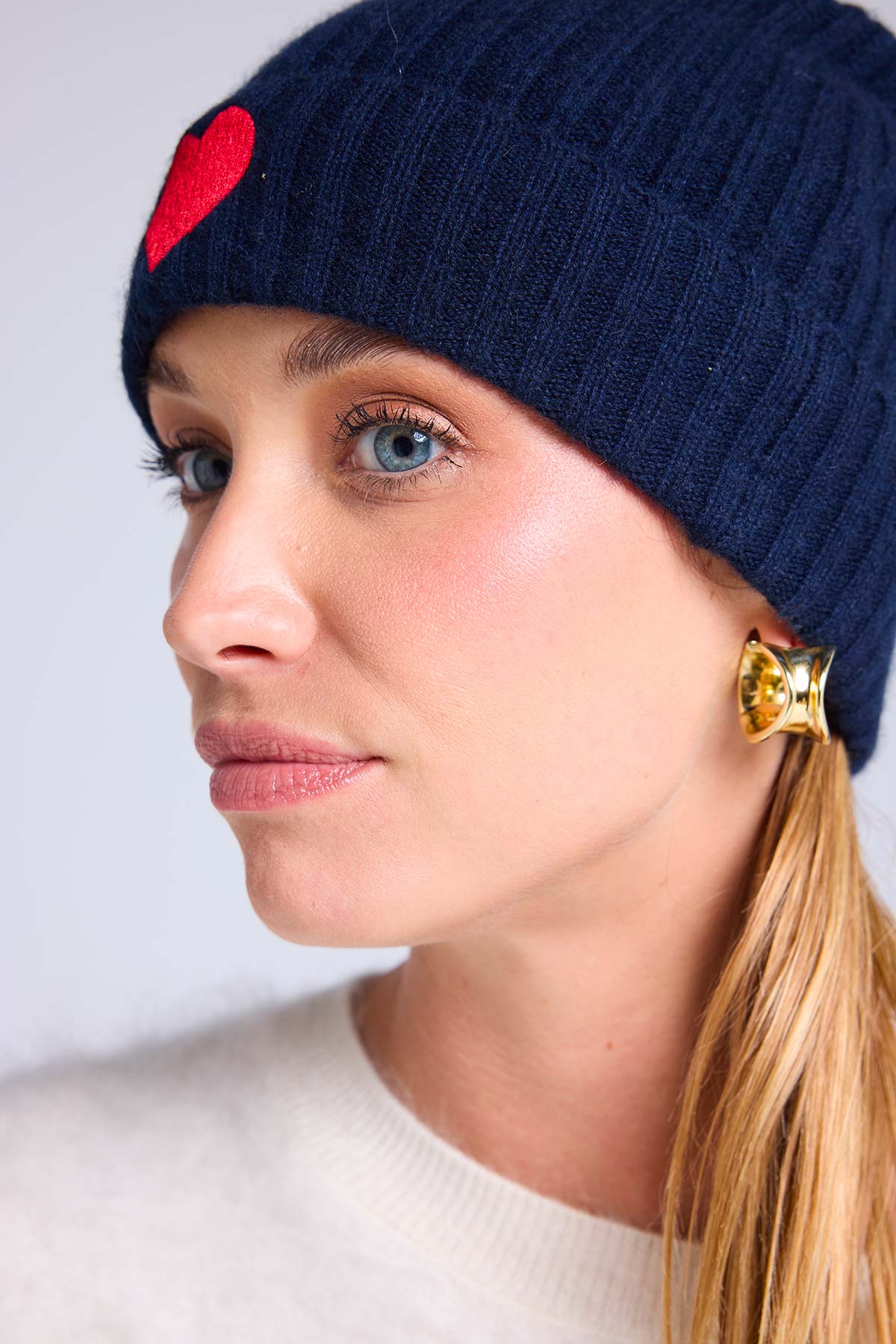 Bonnet marine rouge