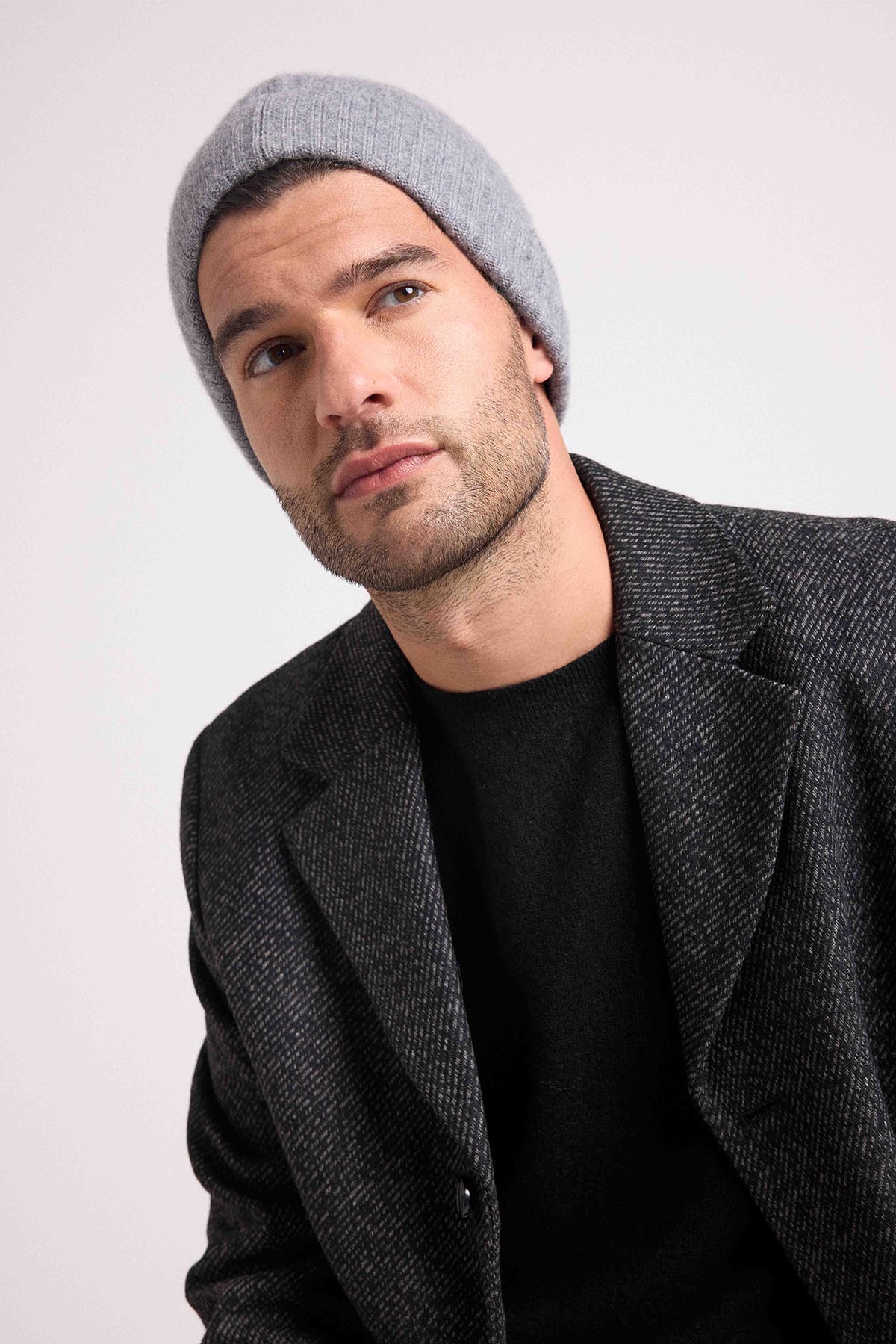 Bonnet gris foncé