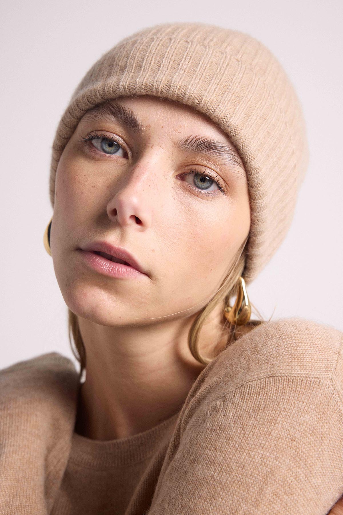 Bonnet beige crème