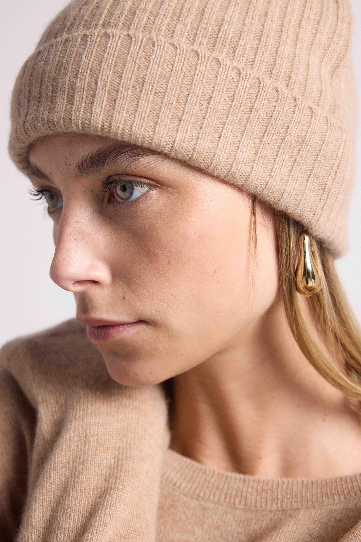 Bonnet beige crème