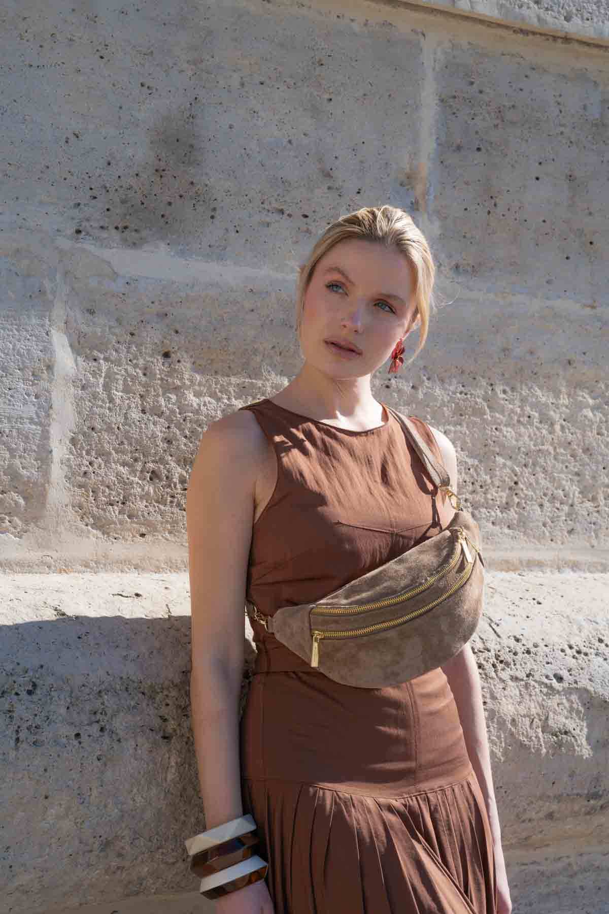 Dia Taupe
