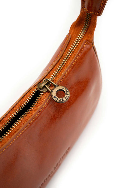 Ezra Vintage Camel