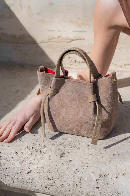 Gini Taupe