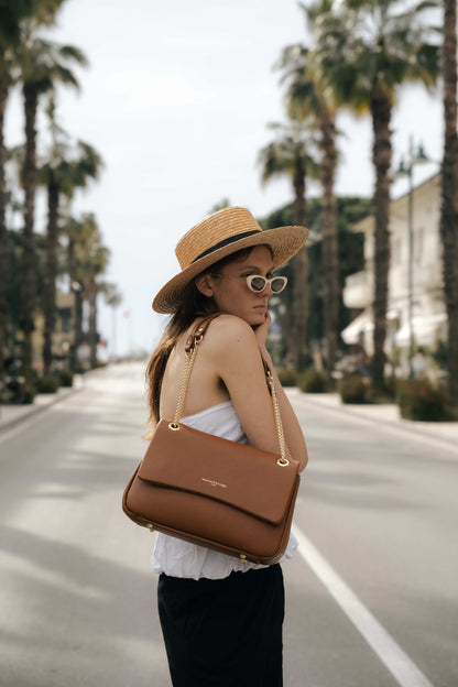 Tiva Camel