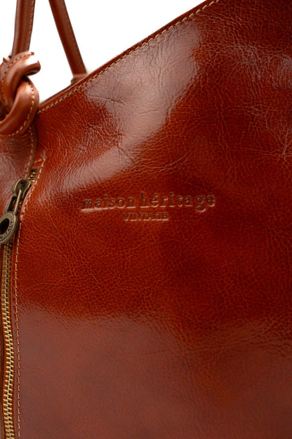 Lola Camel