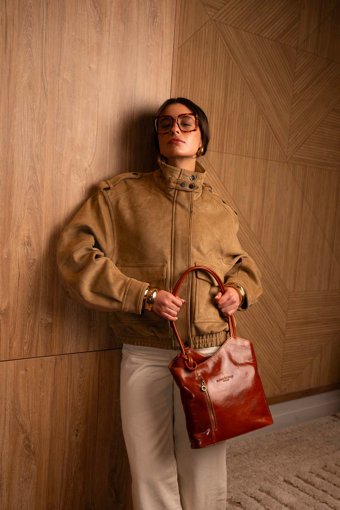 Lola Camel