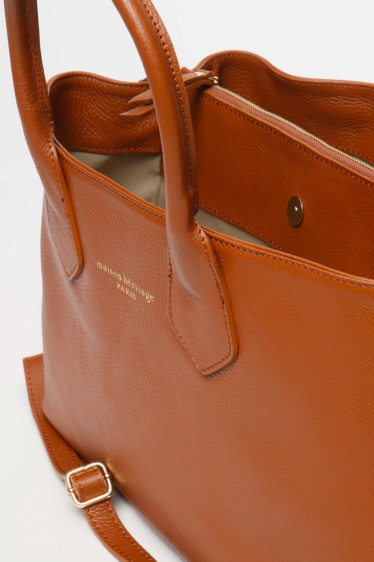 Milia Camel