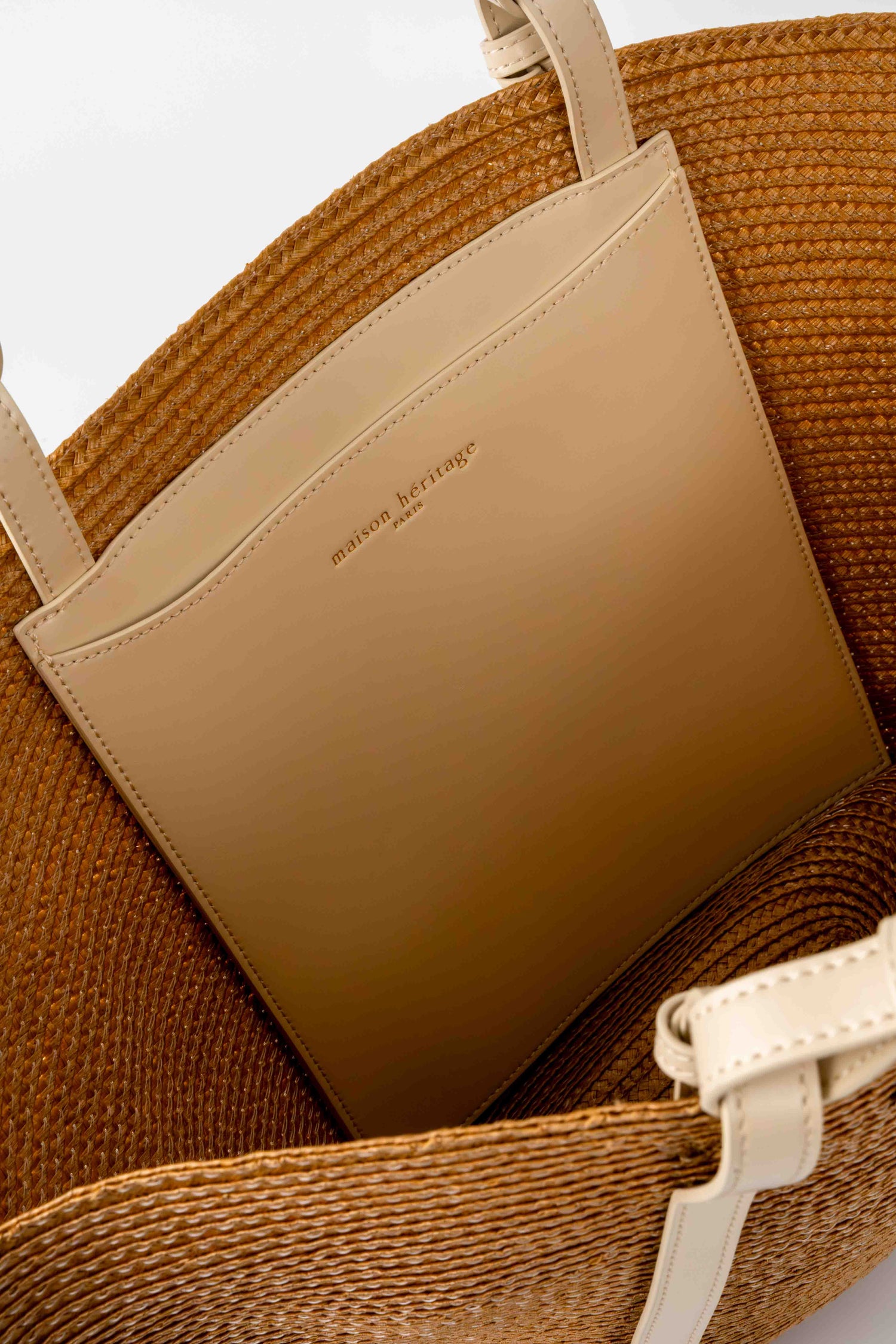 Lumi Beige