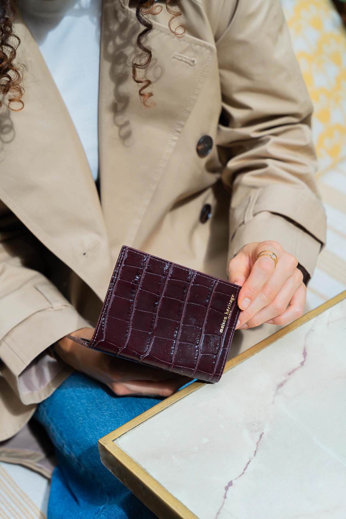 Porte passeport - Vesper Croco Bordeaux