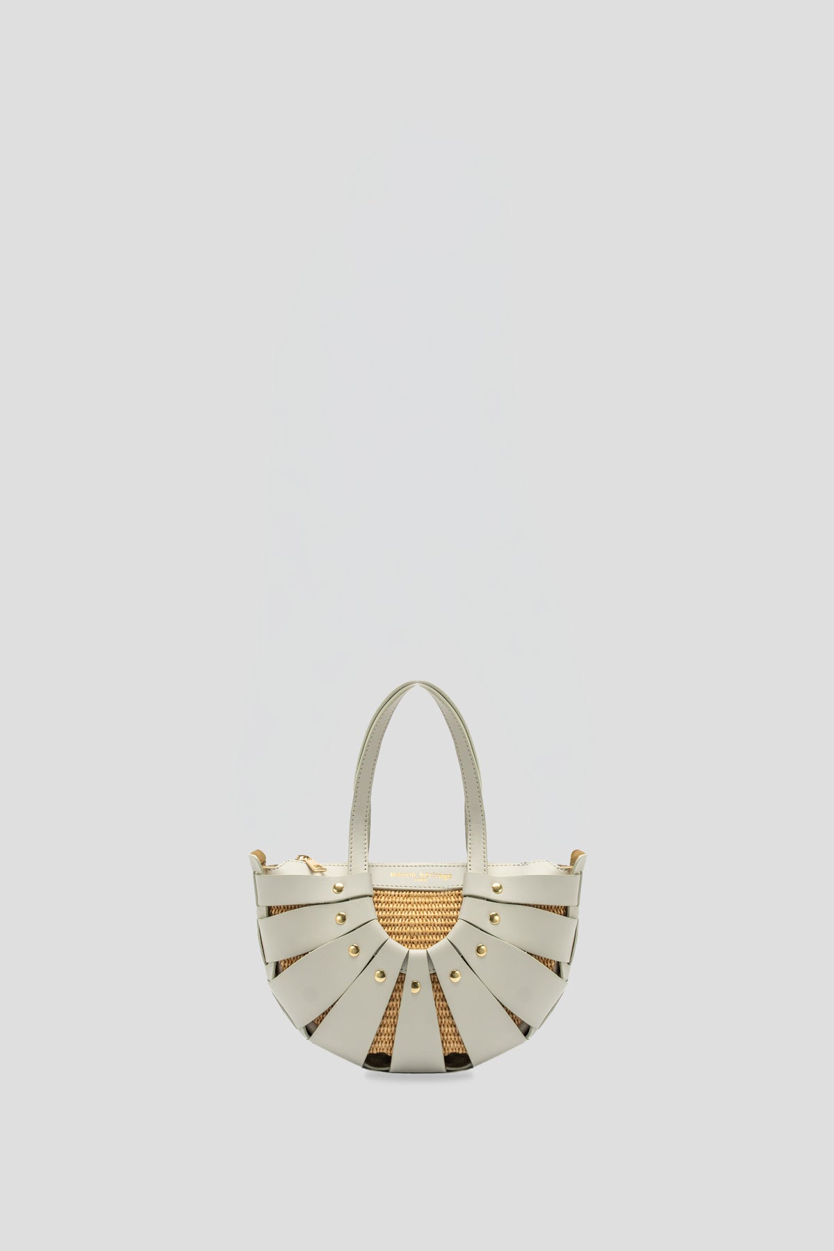 SAC A MAIN - AKI