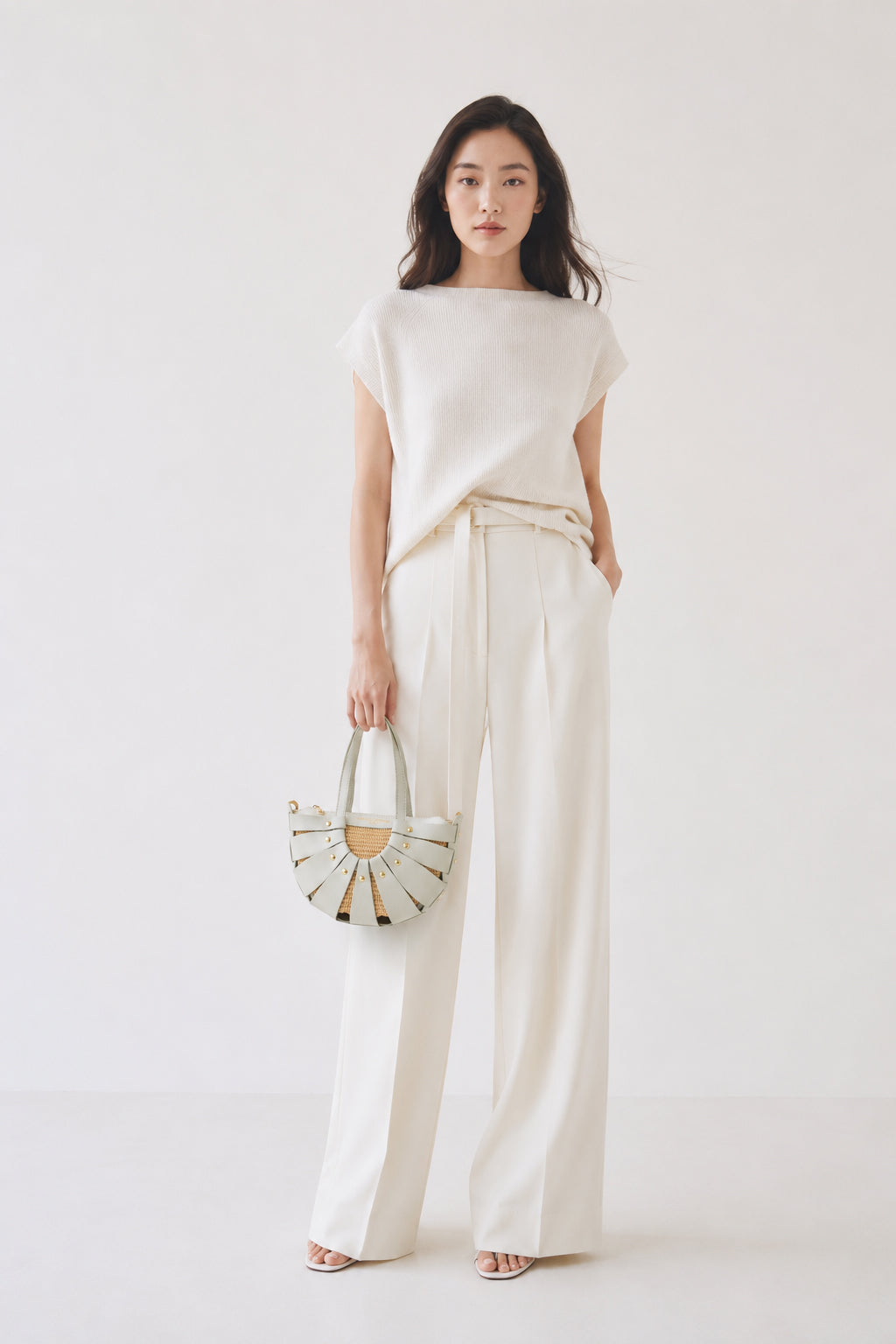 SAC A MAIN - AKI