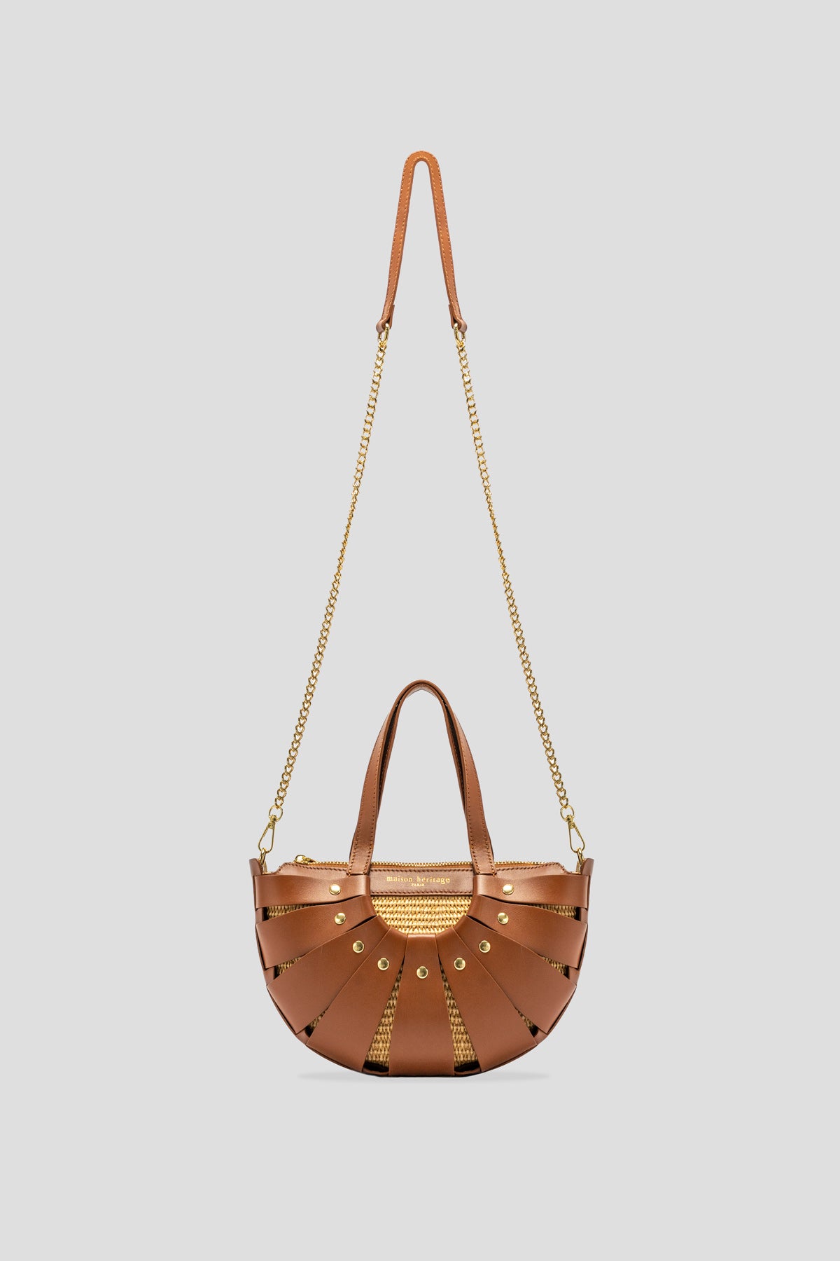 SAC A MAIN - AKI