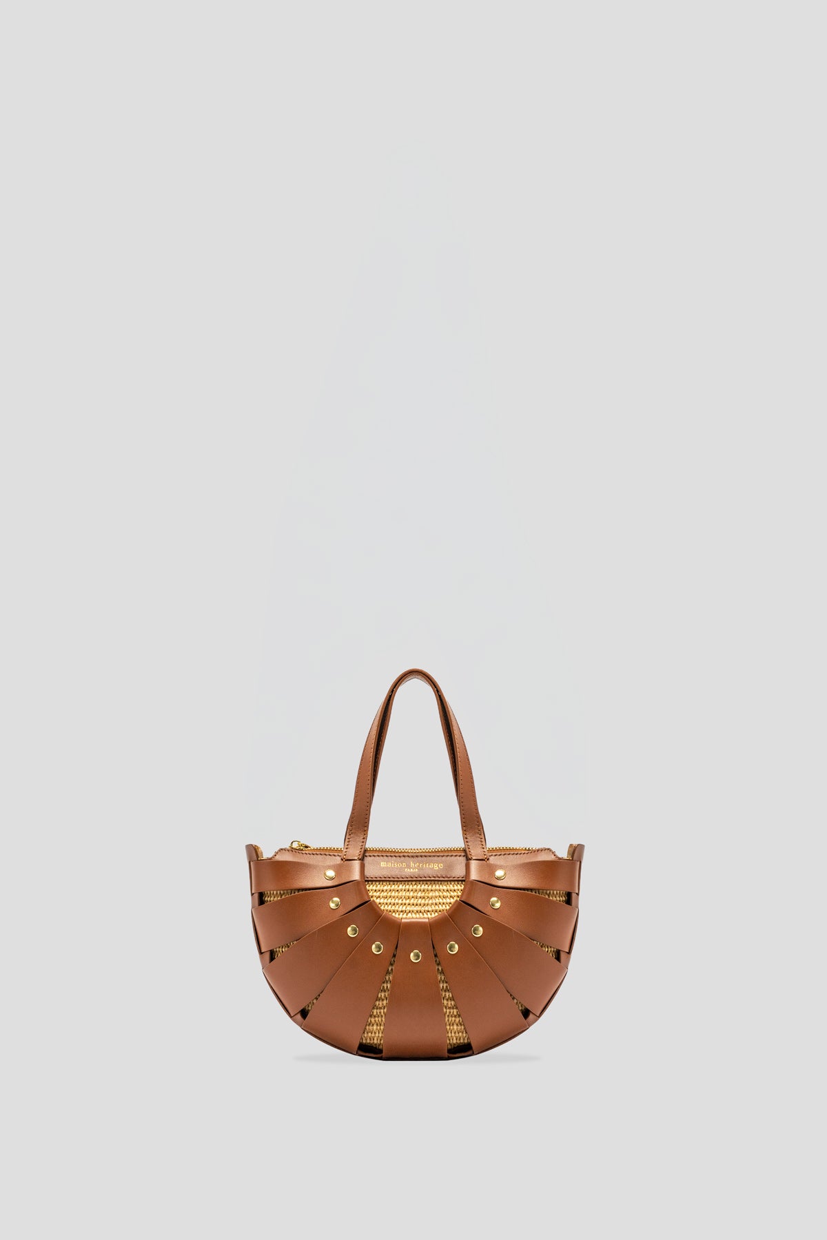 SAC A MAIN - AKI