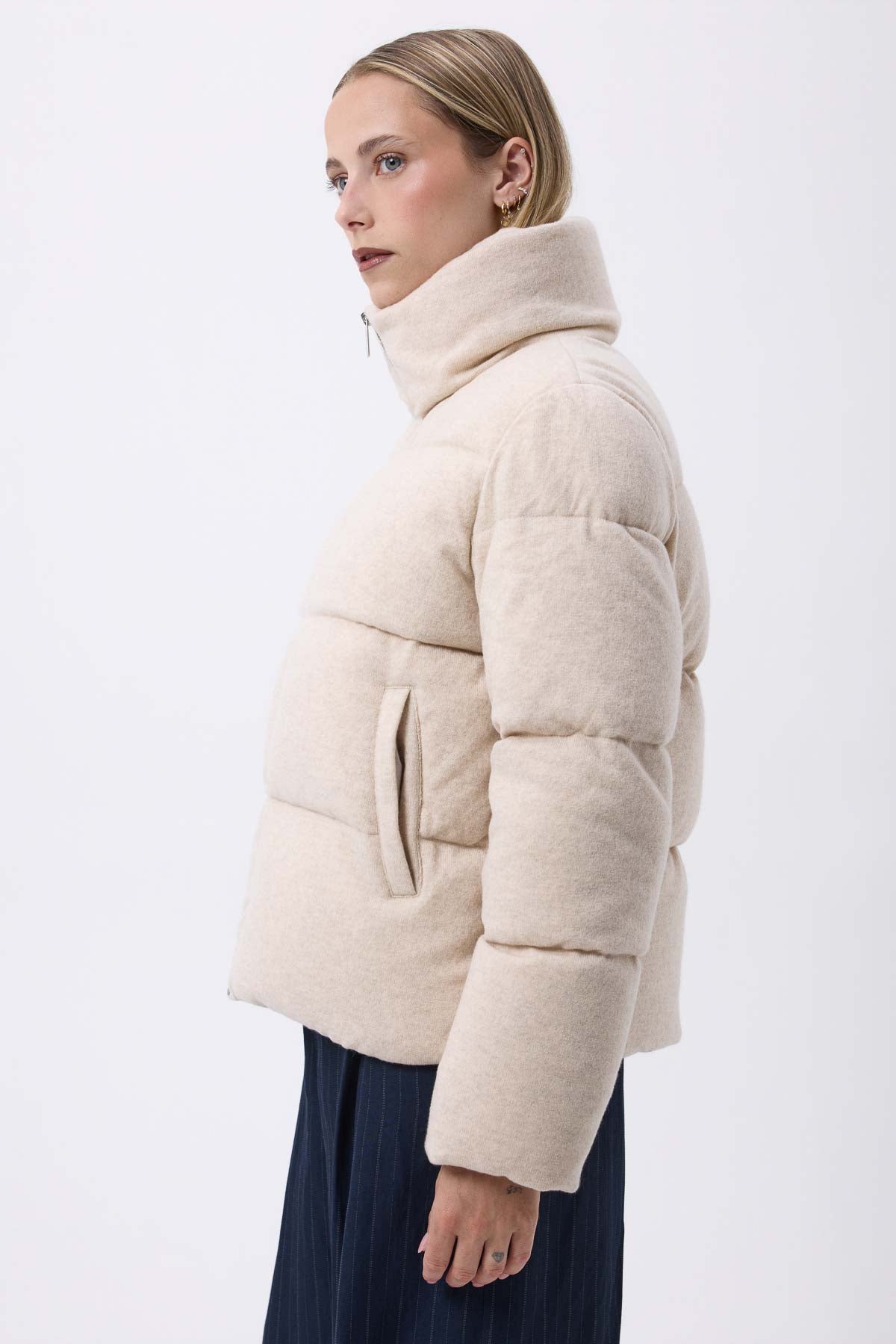 Montaigne beige