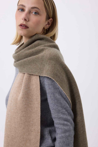 Nuance beige creme-vert khaki