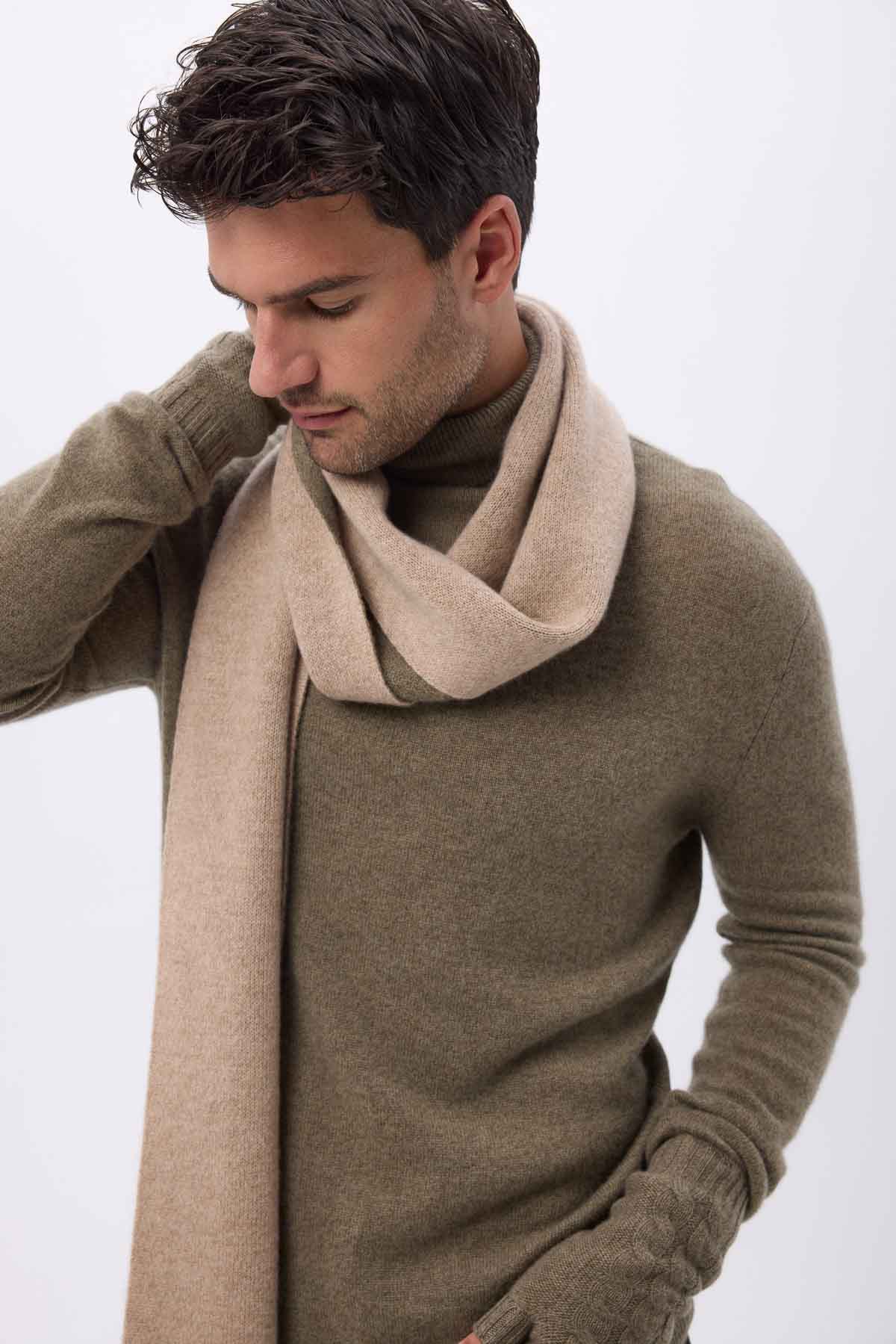 Nuance beige creme-vert khaki