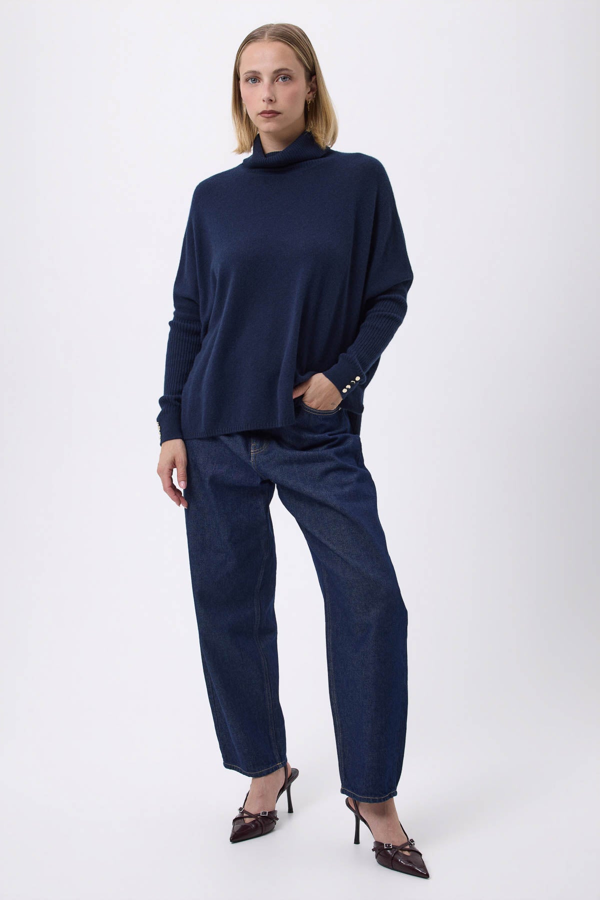 Rolanda bleu marine boutons dores