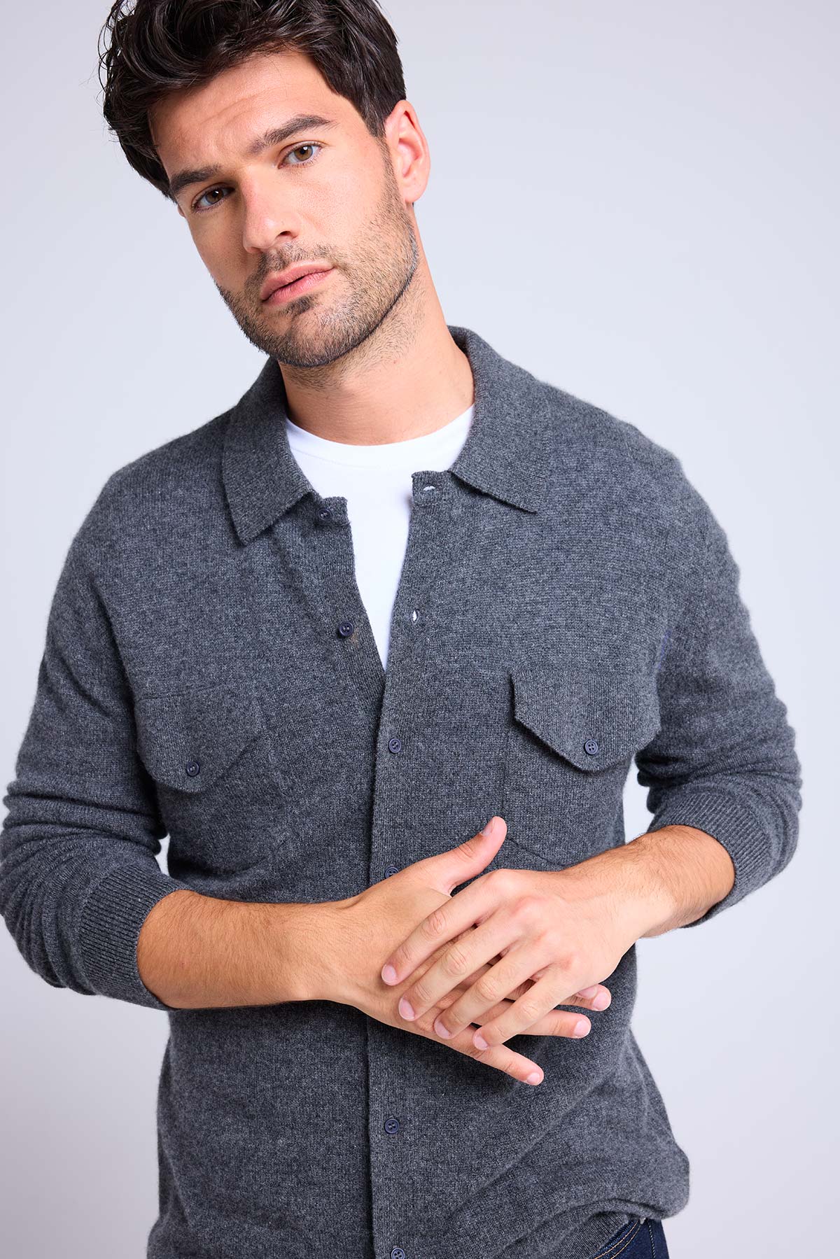 Sacha gris
