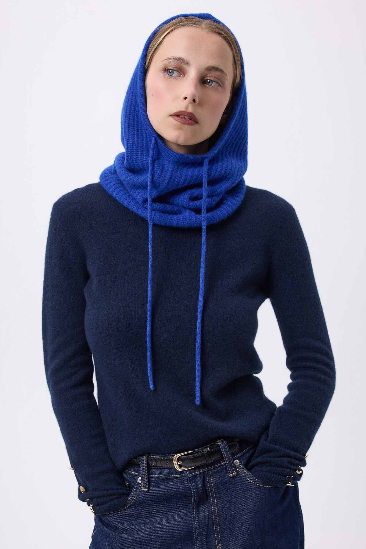 Tessa bleu roi