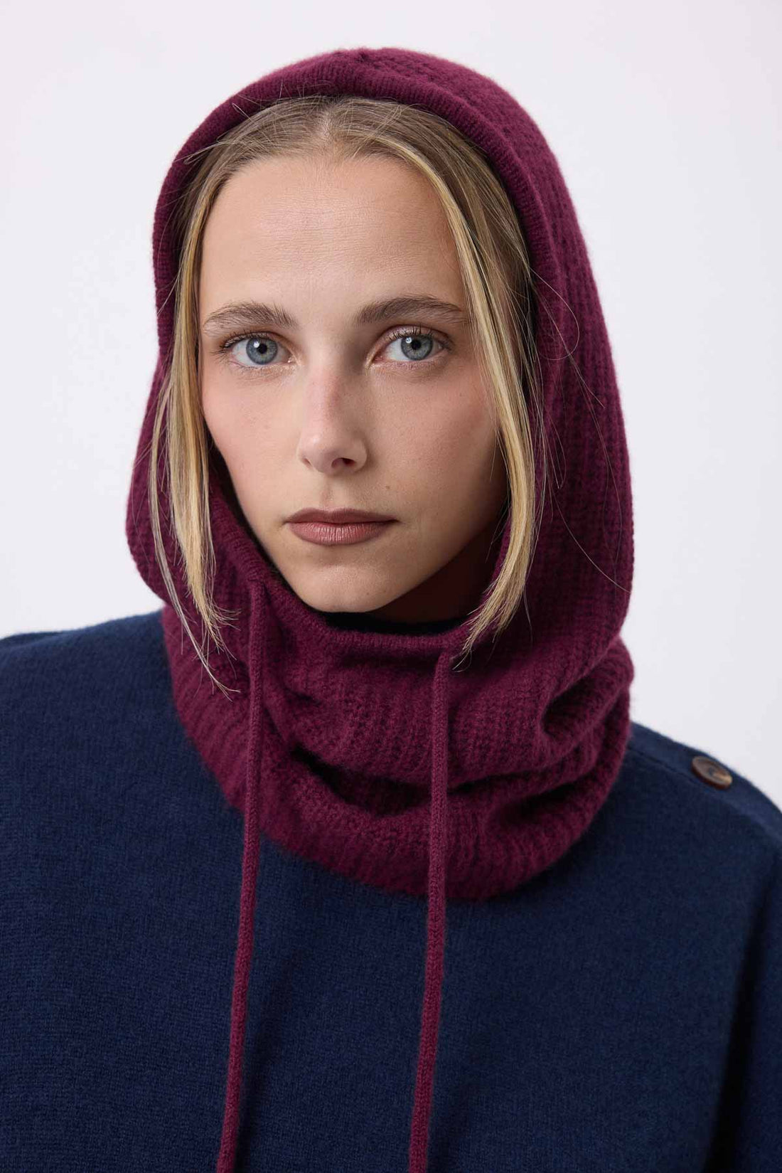 Tessa lie de vin