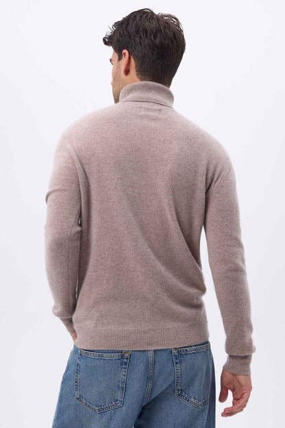 Zachary taupe
